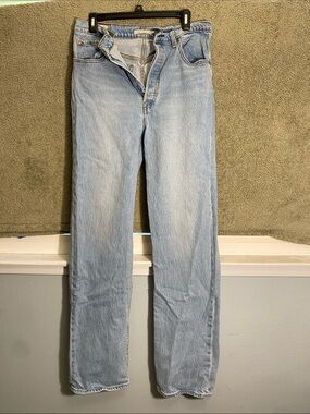 Light Blue Women’s Straight-Leg Jeans